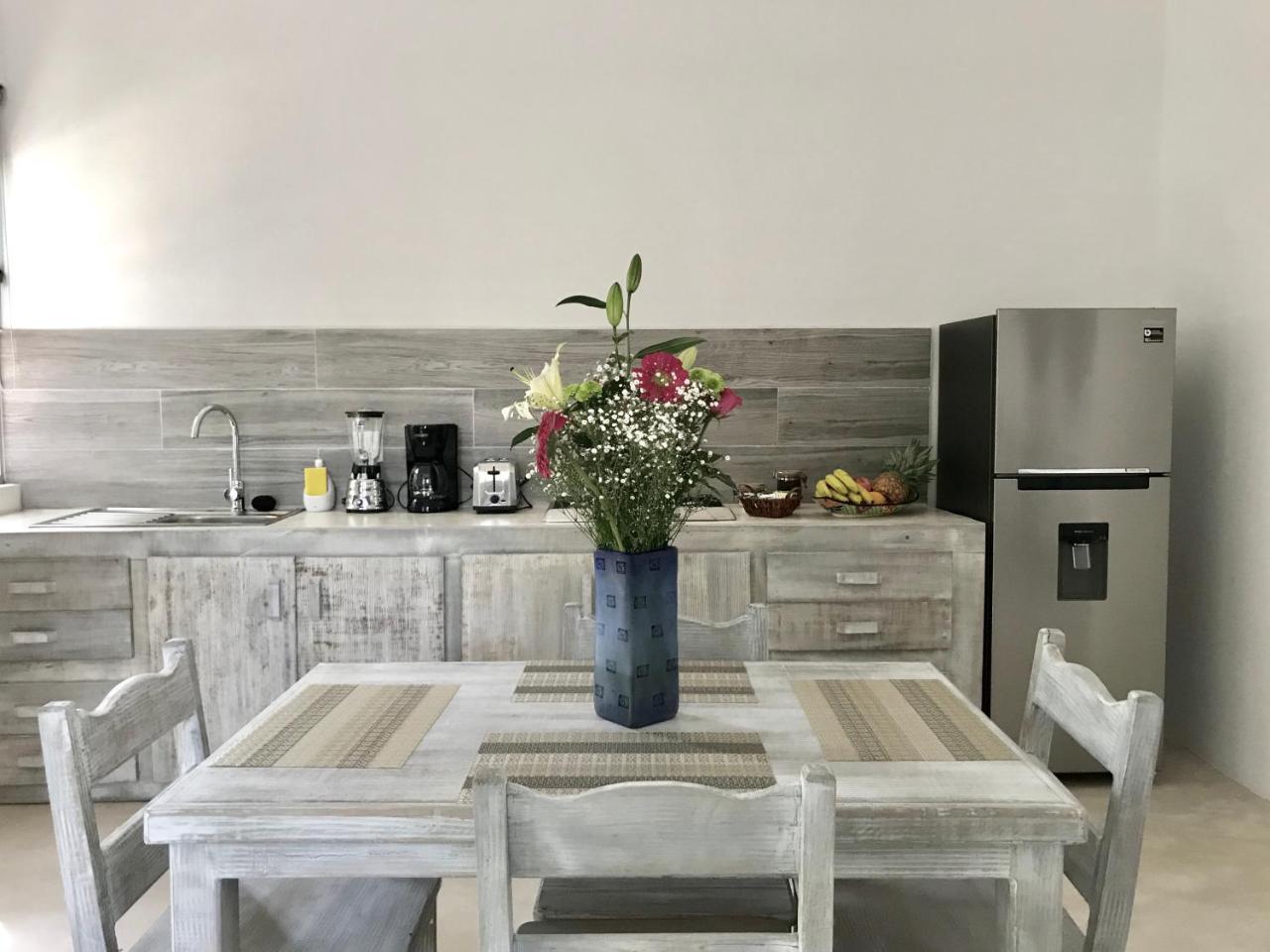 Villa Flor De Mayo Tulum Pueblo Buitenkant foto