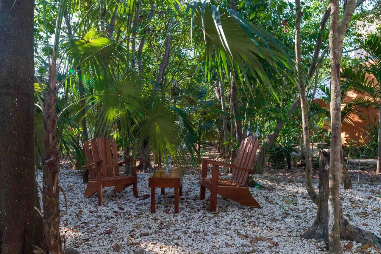 Villa Flor De Mayo Tulum Pueblo Buitenkant foto